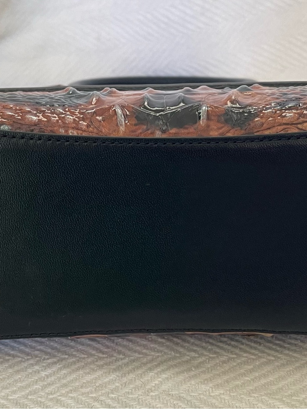 Brahmin Rosetta Cherry Towers Lacquer, NWT, crossbody strap included - Picture 5 of 6
